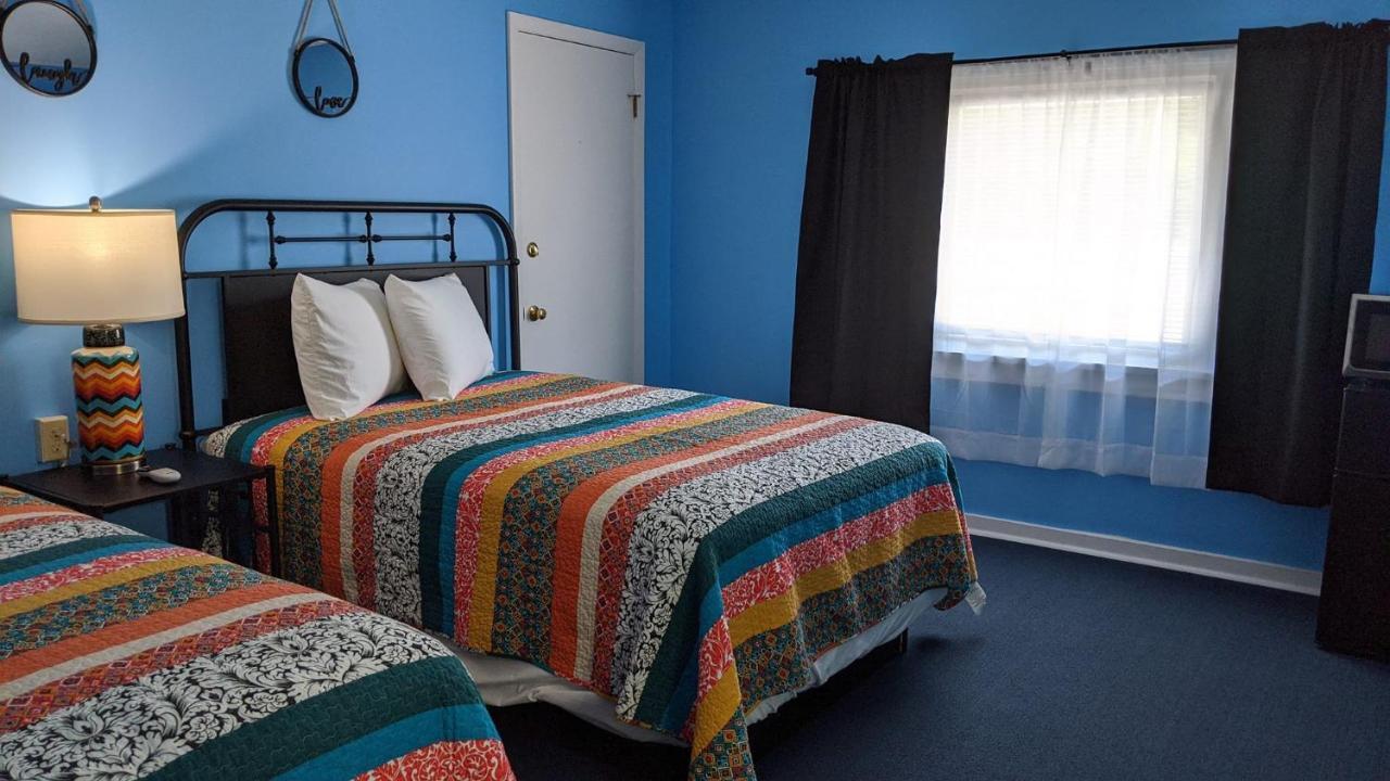 Blue Ridge Motel Schroon Lake Extérieur photo